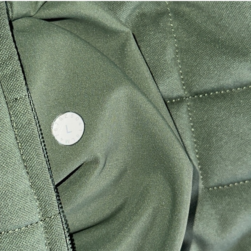 Lululemon Rival-side Bomber Jacket -Reversible Large - Picture 5 of 5